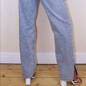 Light Washed Split Hem Jeans